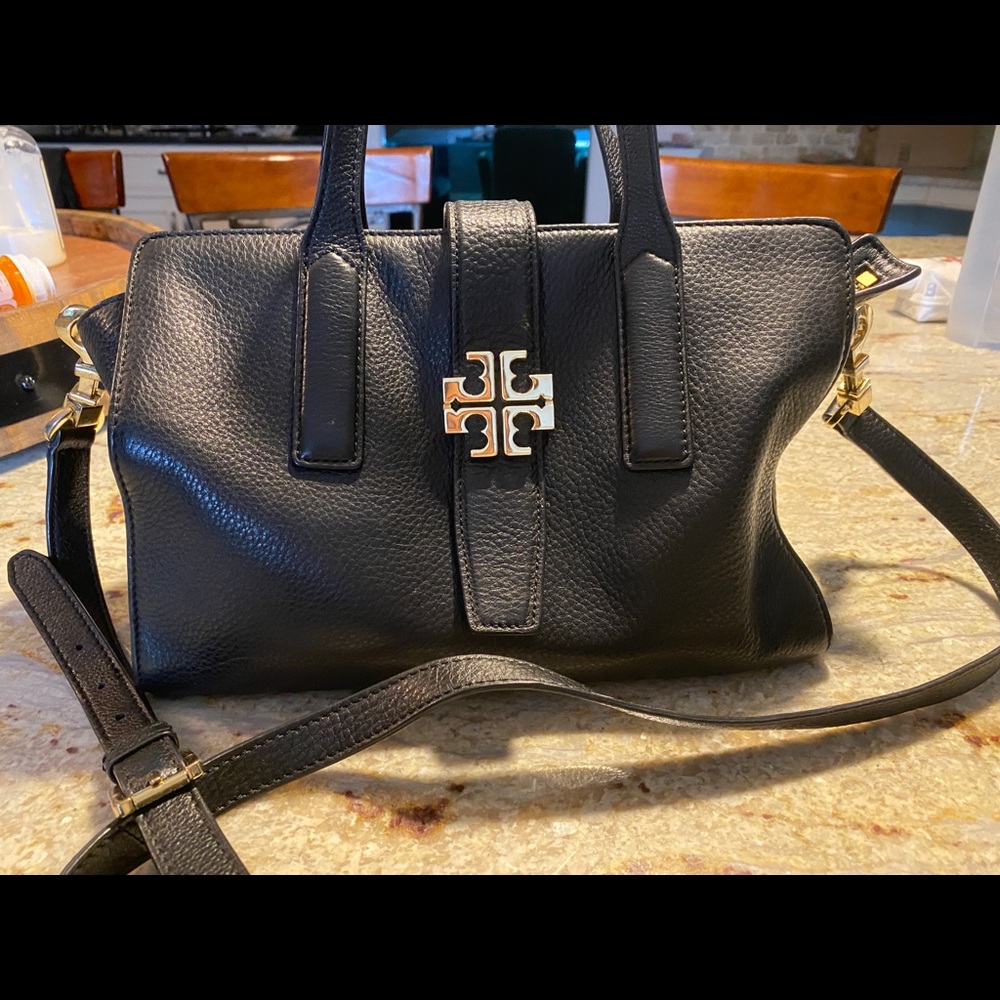 Gorgeous !Tory Burch leather Excellent condition.